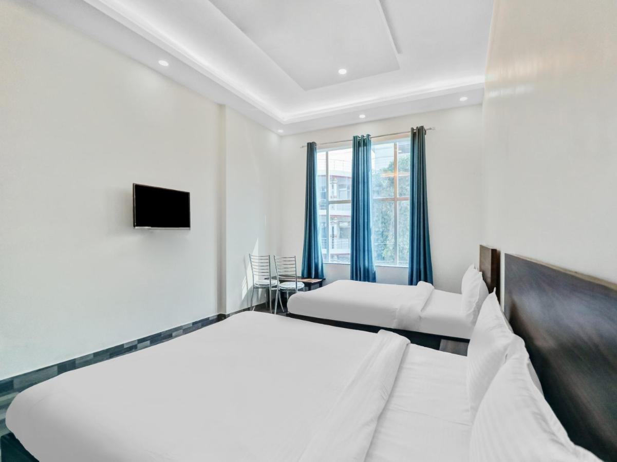 Nv Palace Hotel Vrindāvan Eksteriør bilde